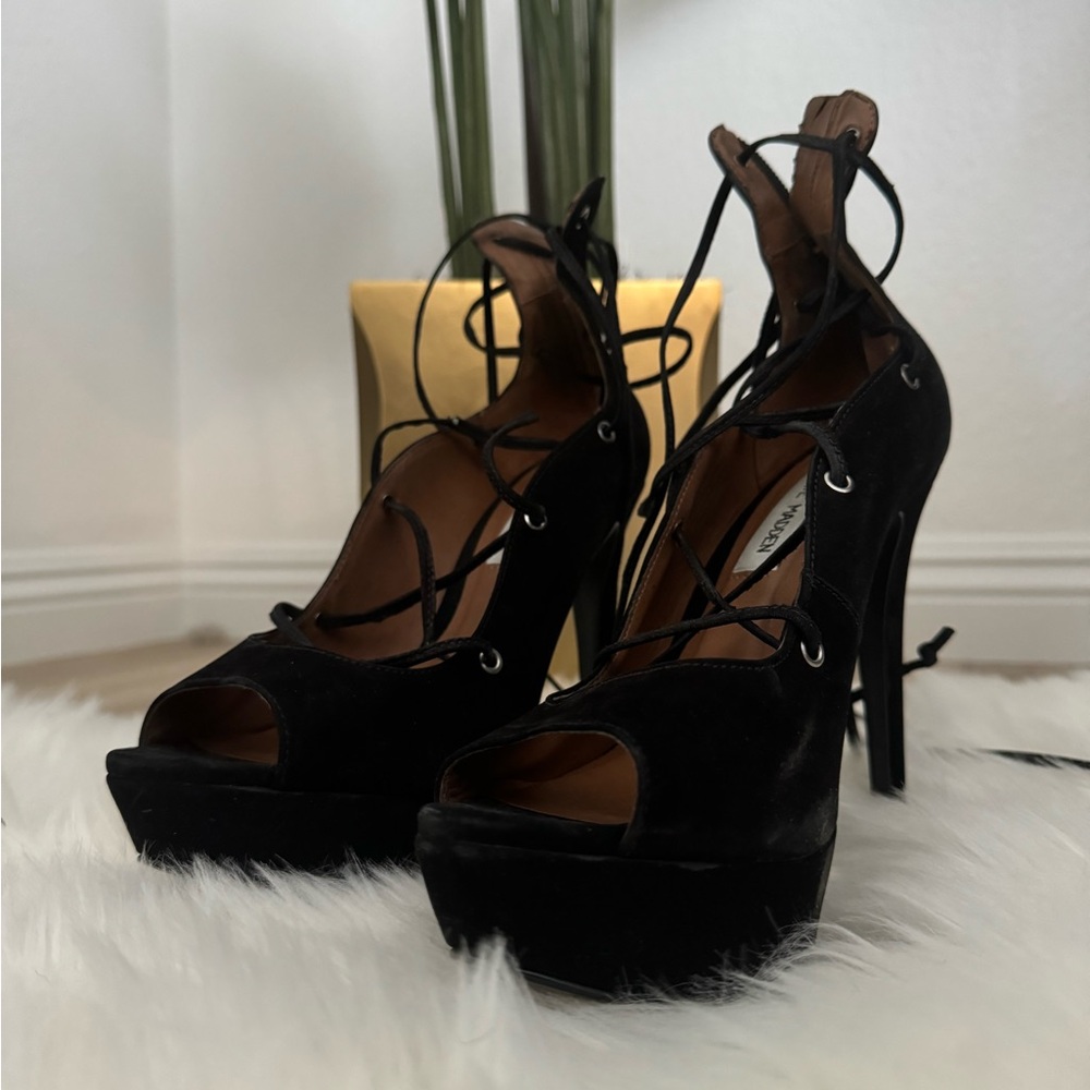 Steve Madden, 5 1/2-6in, black, strappy/ankle tie, Peep Toe Suede Sz 8